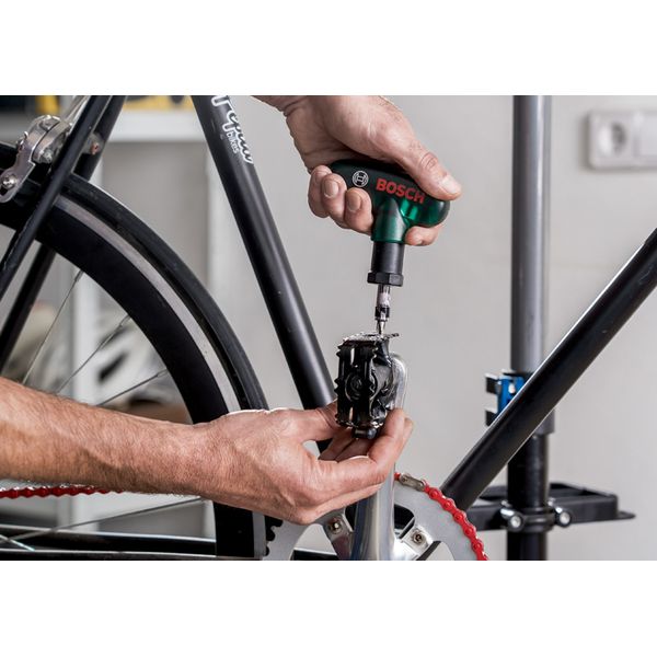 10-piece “Pocket” screwdriver bit set image 2