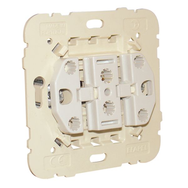 THREE CIRCUITS SWITCH image 2