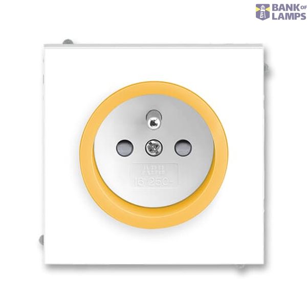 5519M-A02457 43 Socket outlet with earthing pin, shuttered image 1