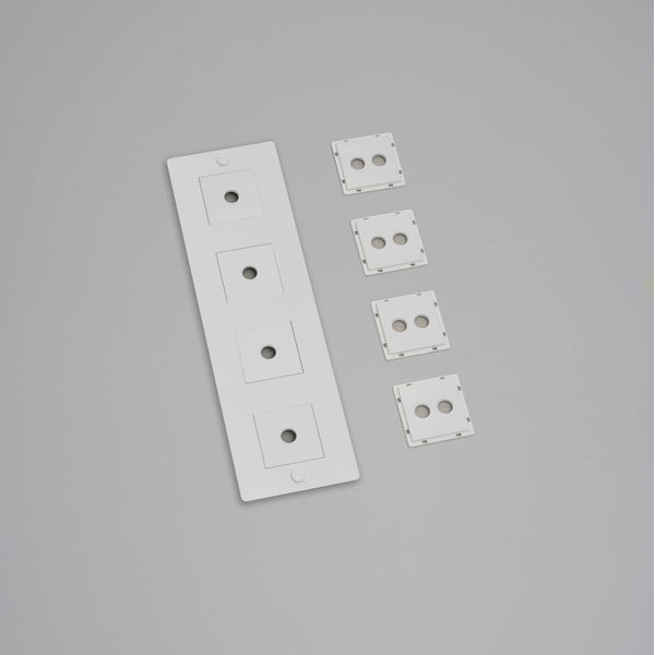 4G WALL PLATE / VERTICAL / WITH INFILLS / WITHOUT LOGO / WHITE image 1