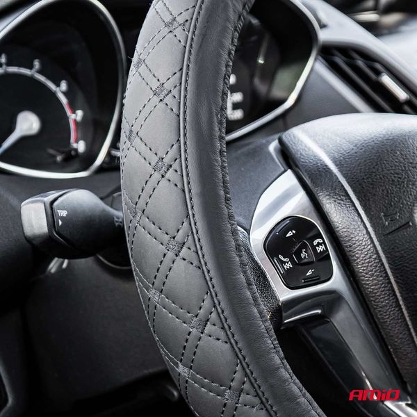 Steering wheel cover Leather Series SWC-51-M (37-39cm) image 1