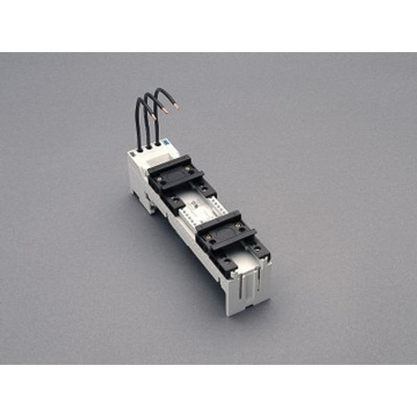 Busbar adapter 16A, aligned to switchgear (The price is shown without markup on metals. Request a quote for accurate information) image 1
