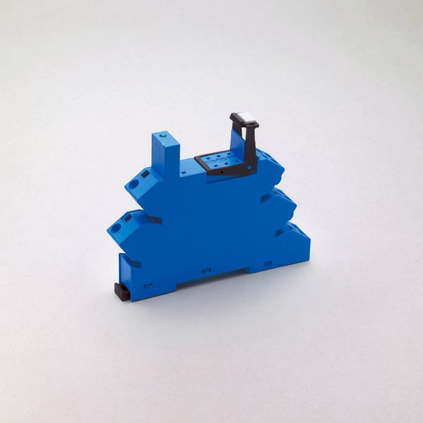 Blue terminal connection foot 110–125VUC for 35mm rail, 41.52/61/81 (93.52.0.125) image 3