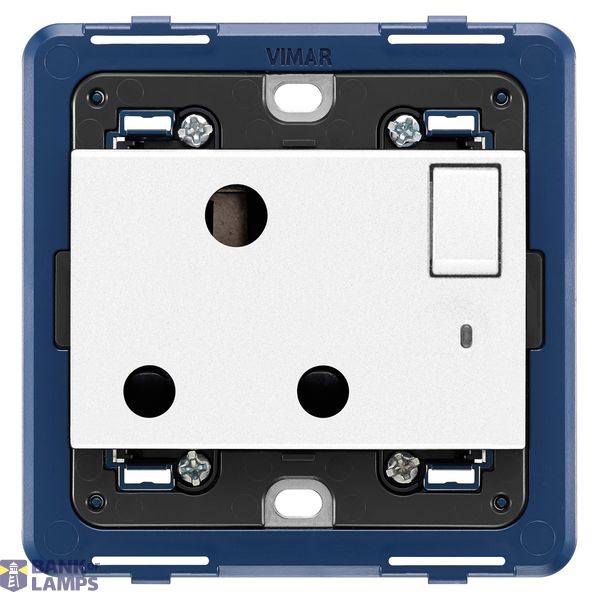 Switched 2P+E 15A English outlet white image 1