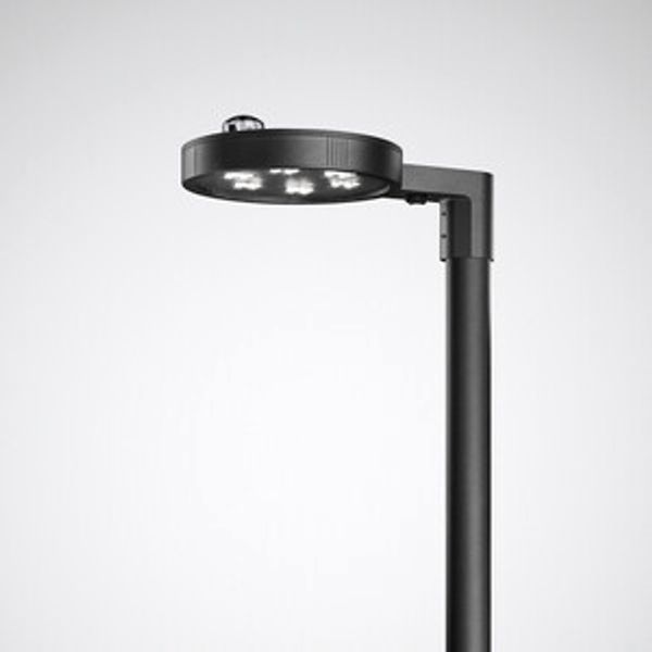 Post-top luminaires Publisca P3 CLO (normal) Lens Anthracite ET 60W 6800lm 70 asymmetric wide (AB2L) IP66 IK08 5 SDCM 7649040 image 1