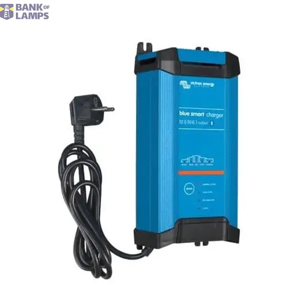 Blue Smart IP22 Charger 12/30(1) 230V AU/NZ image 1