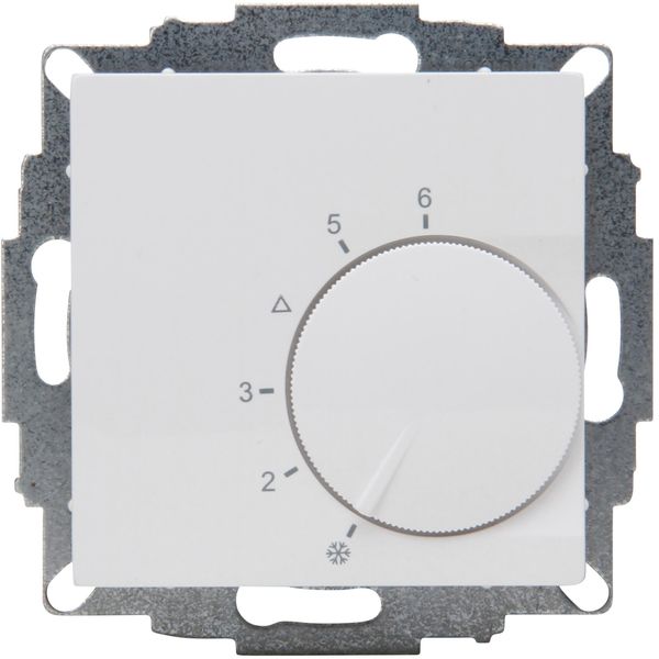 HK07 Room thermostat break contact, 2300 W, arctic white image 1