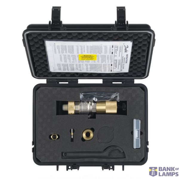 Standard case with internal disassembly tool image 1