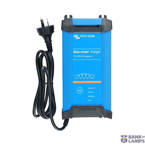 Blue Smart IP22 Charger 12/30(3) 230V AU/NZ image 1