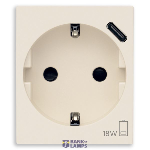 2P+E 16A DE SICURY outlet +USBC 15 canva image 1