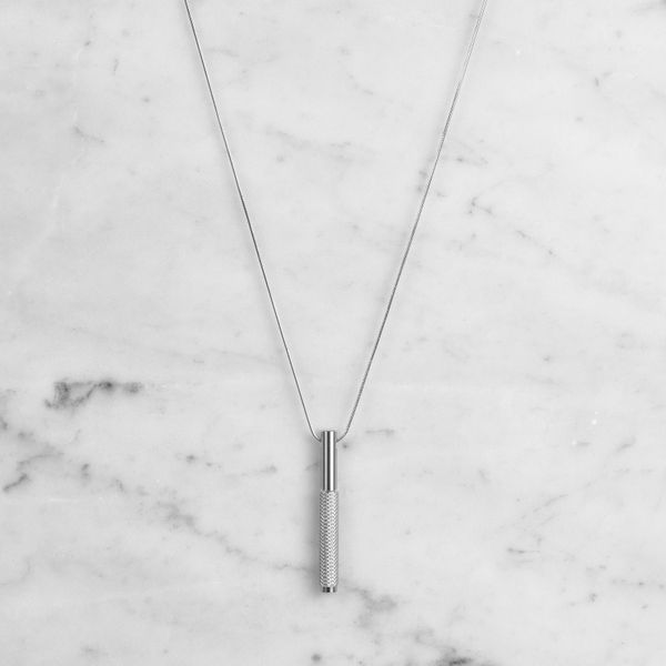 NECKLACE / VERTICAL / CROSS / STEEL image 1