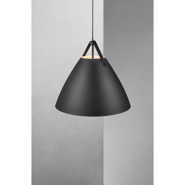 Strap 68 | Pendant | Black image 3