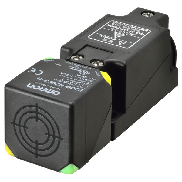 Proximity sensor, inductive, square body, non-shielded, 30 mm, PNP NO/ E2Q69004A image 1