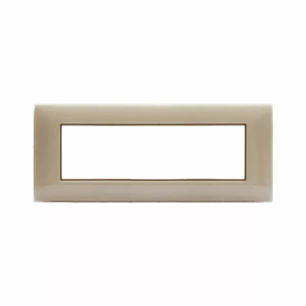 YOUNG 44 MOULDED PLATE SAND      7M image 1