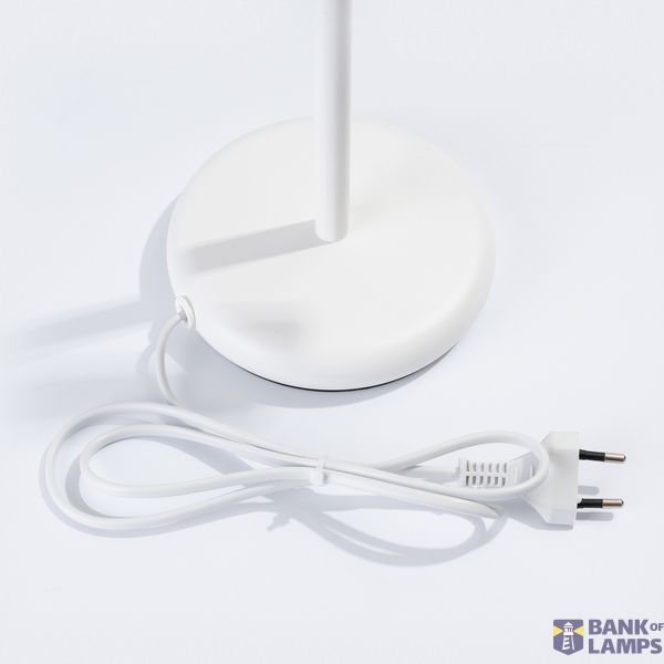 PASTELO WHITE DESK LAMP 1XG9 image 7