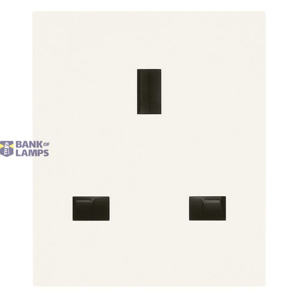 2P+E 13A English outlet white image 1
