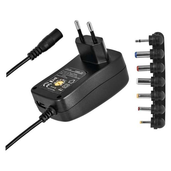 Universal Switching-mode USB Power Supply 1000 mA with tips image 1