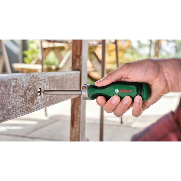 Ratchet Screwdriver with 12 Bits (Magazine 1) image 2