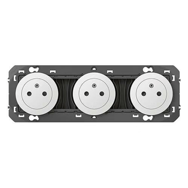 Triple 2P+E surface dooxie 16A pre-wired power socket white finish image 1