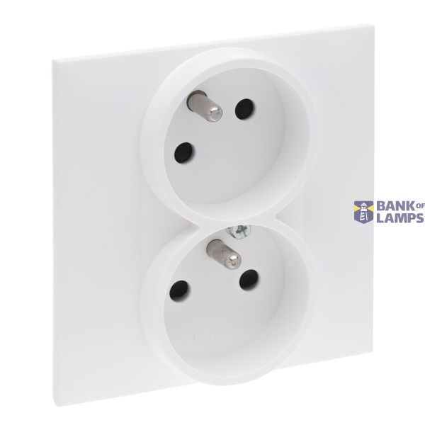 2X2P+E SOCKET FRENCH STANDARD SCREW TERMINALS WHITE image 2