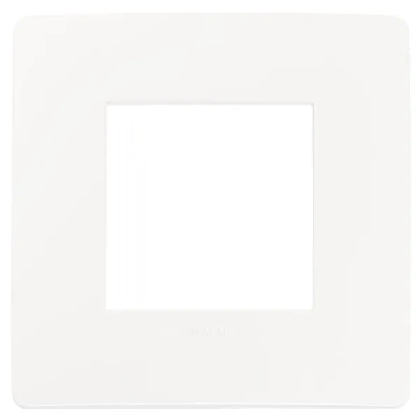 Plana Up 2M cover plate, matt white image 1