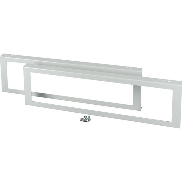 XLSPL2SO8 Plinth, side panels for HxD 200 x 600mm, grey, with cable duct cutout image 3