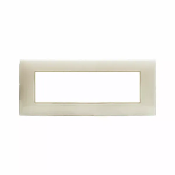 YOUNG 44 MOULDED PLATE IVORY     7M image 1