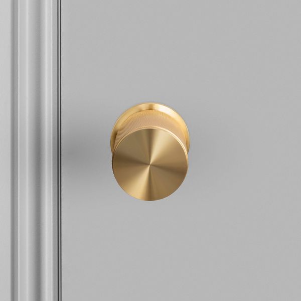 DOOR KNOB / CROSS / BRASS image 2