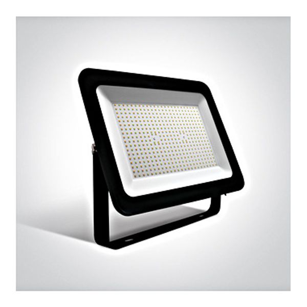 7028CF/B/V BLACK 200W CCTV IP65 AC 230V image 1