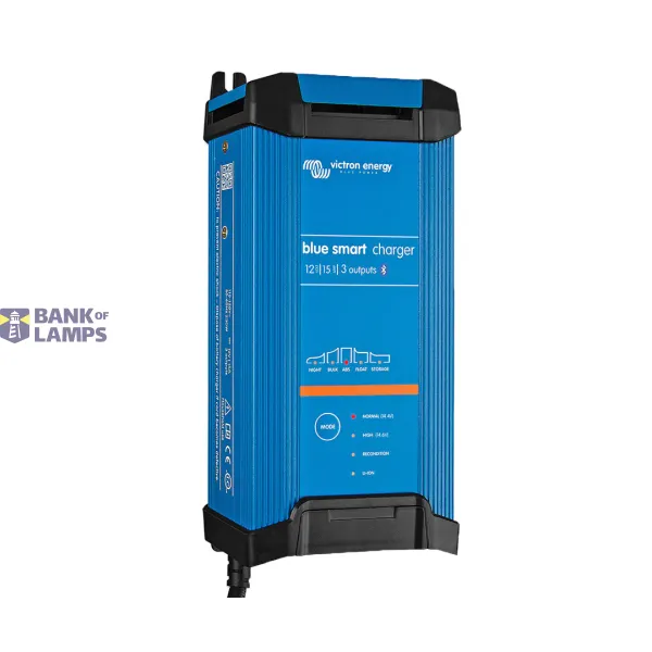 Blue Smart IP22 Charger 12/15(3) 230V AU/NZ image 1