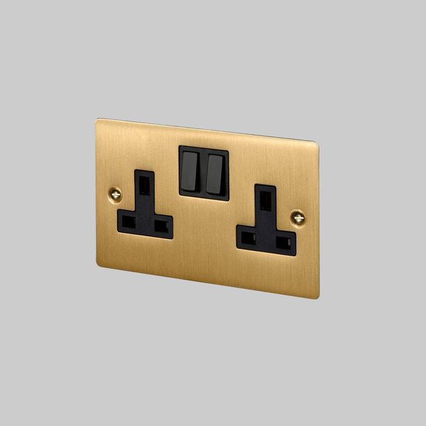 2G UK PLUG SOCKET / BRASS image 1