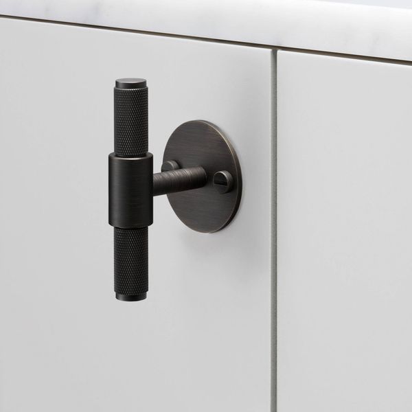 T-BAR / PLATE / CROSS / SMOKED BRONZE image 1