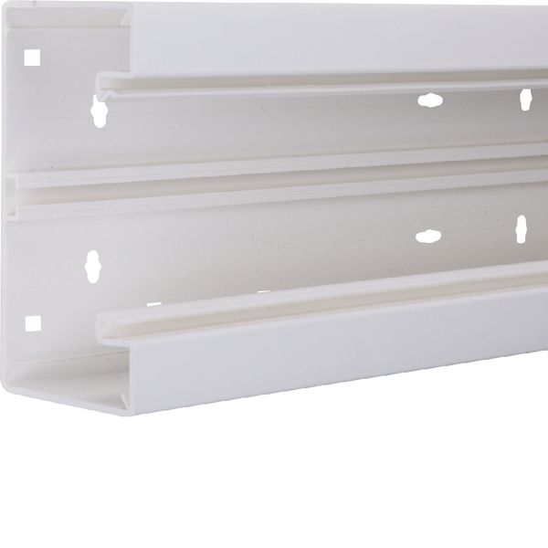 Trunking base BR 68x130 traffic white image 1