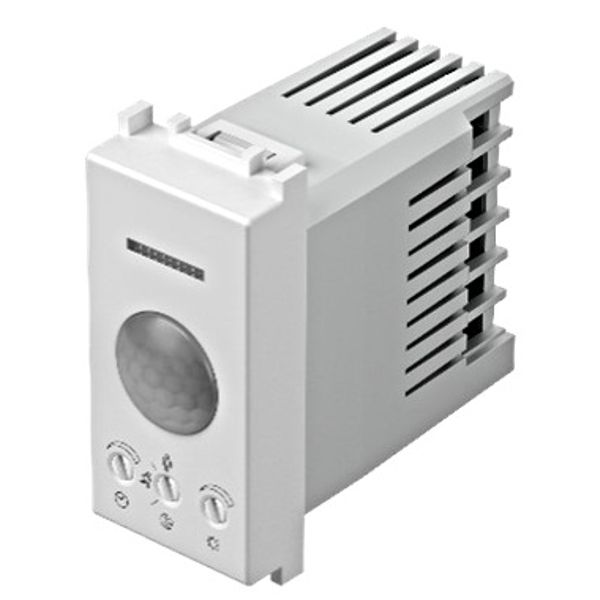 Sensor motion detector, 110ø, 8m, 5A, 1M, white image 1