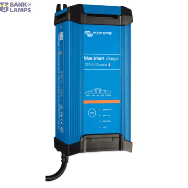 Blue Smart IP22 Charger 12/15(3) 230V UK image 1