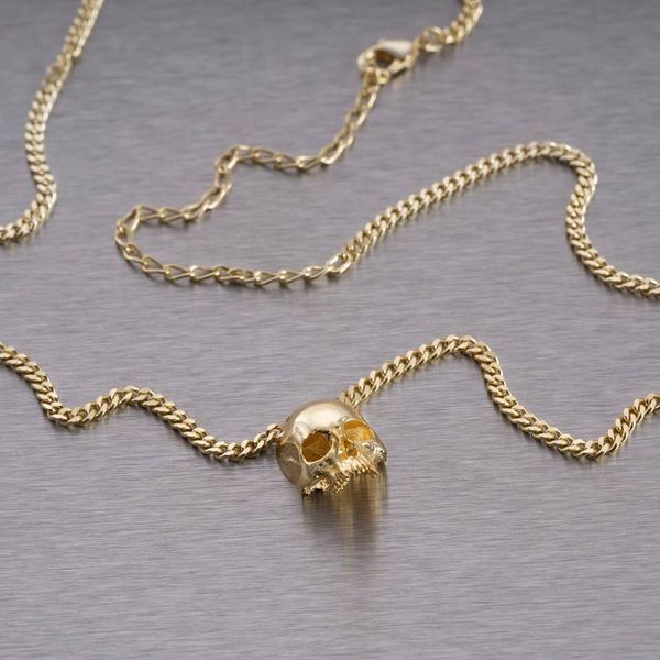 SKULL NECKLACE / TRAVIS BARKER / GOLD image 2