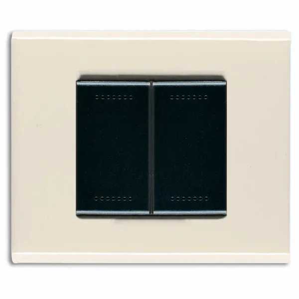 PLATE X ROUND BOX 2 MOD.WHITE BLANC image 1